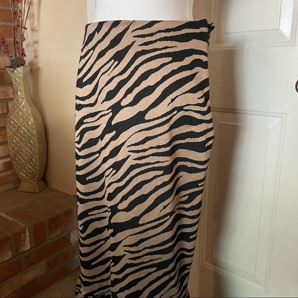 House of Lancry Cara Ruffle zebra print skirt - Picture 3 of 11